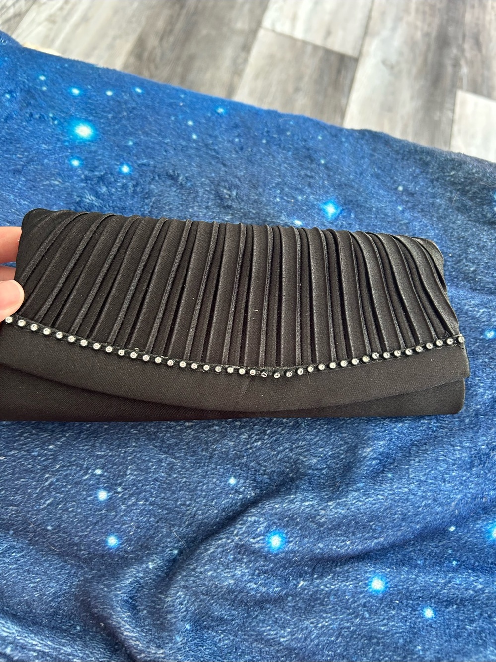 4/$100 Elegant Black Pleated Rhinestone Clutch